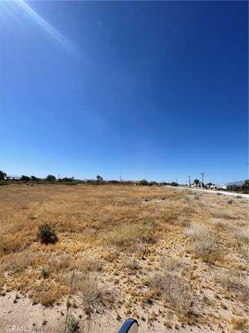 1 Joshua Dell Rd, Victorville, CA 92392