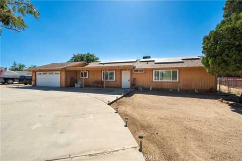 8464 3rd Avenue, Hesperia, CA 92345