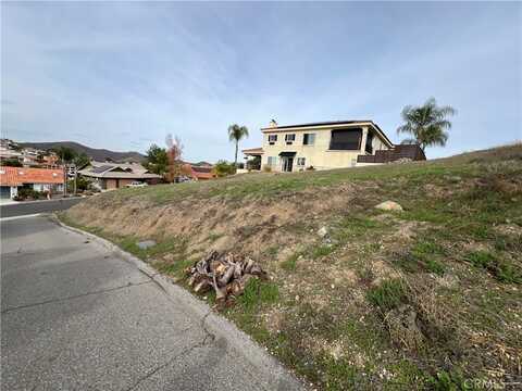 22922 Gold Rush, Canyon Lake, CA 92587