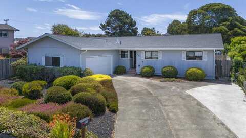 300 Penitenti Way, Fort Bragg, CA 95437