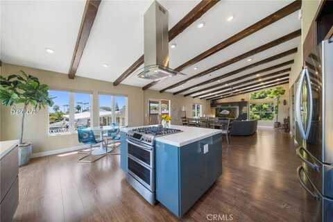 215 Monterey Drive, Laguna Beach, CA 92651