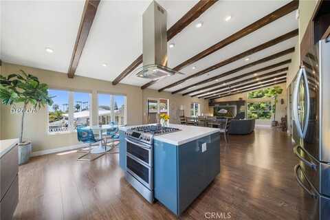 215 Monterey Drive, Laguna Beach, CA 92651