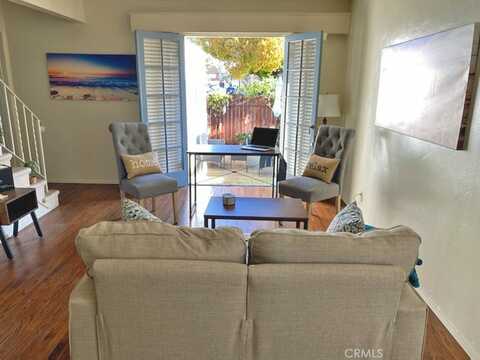 5655 E 2nd Street, Long Beach, CA 90803