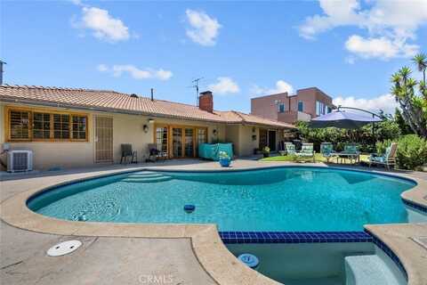 6633 S Sherbourne Drive, Los Angeles, CA 90056