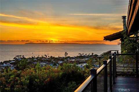 481 Dartmoor Street, Laguna Beach, CA 92651