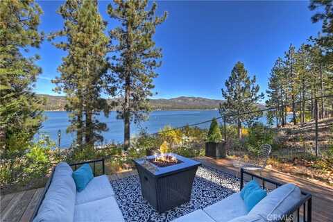 179 Knoll Road, Big Bear Lake, CA 92315