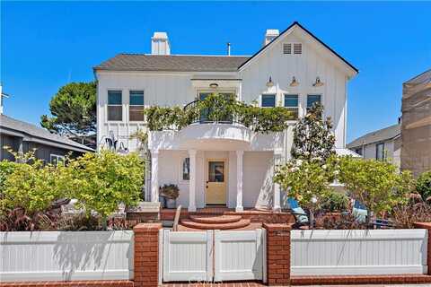 124 E Bay Avenue, Newport Beach, CA 92661