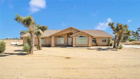 6224 La Mesa Road, Phelan, CA 92371