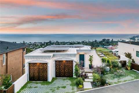 825 Coast View Drive, Laguna Beach, CA 92651