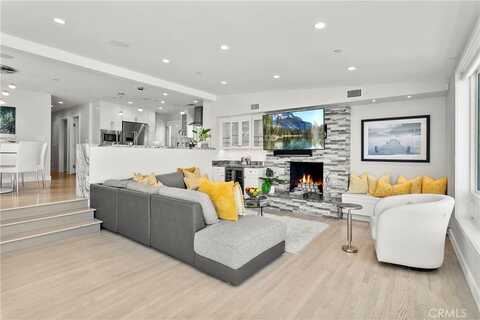166 Fairview, Laguna Beach, CA 92651