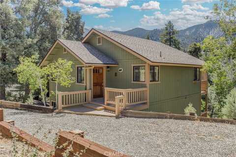 2423 Antelope Way, Pine Mountain Club, CA 93222