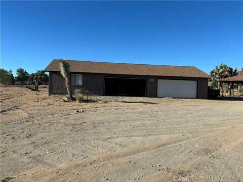 4993 Amador Rd, Phelan, CA 92371