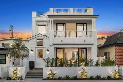 208 Collins, Newport Beach, CA 92662