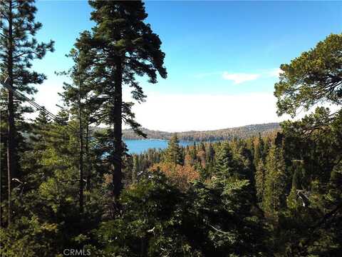 514 Sunderland Court, Lake Arrowhead, CA 92352