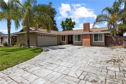 28111 Alaminos Drive, Saugus, CA 91350