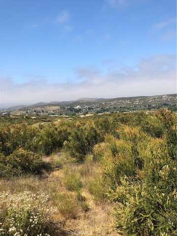 26 Rocky Knoll Road, Hemet, CA 92544