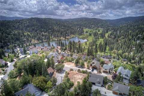 810 Marin Lane, Lake Arrowhead, CA 92352