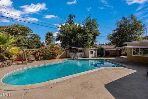 9541 Debra Avenue, North Hills, CA 91343