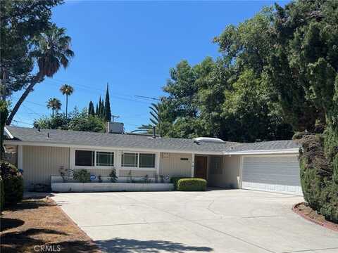 20872 Collins Street, Woodland Hills, CA 91367