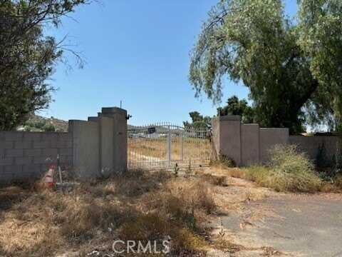 21105 Webster Avenue, Perris, CA 92570