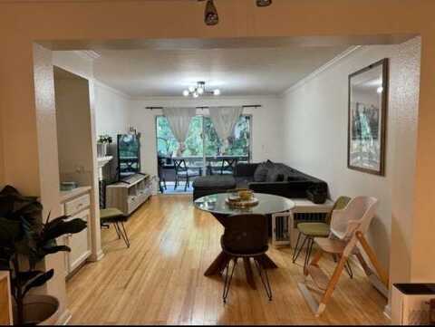 15231 Magnolia Boulevard, Sherman Oaks, CA 91403