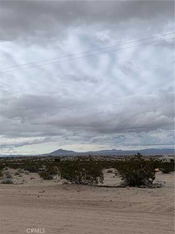 1 Pole Road, 29 Palms, CA 92277