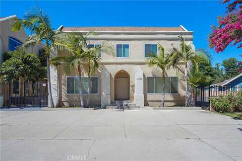 14335 Hamlin Street, Van Nuys, CA 91401