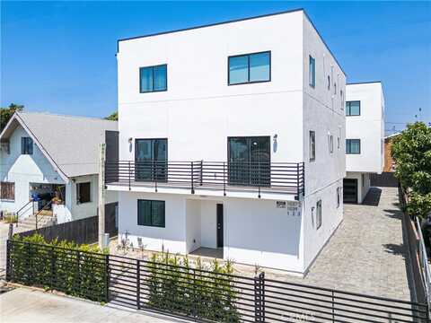 1037 W 43rd Street, Los Angeles, CA 90037