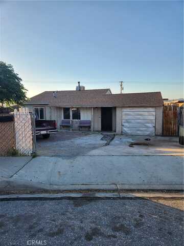 1211 Nancy Street, Barstow, CA 92311