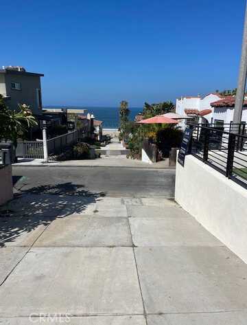 217 25th Street, Manhattan Beach, CA 90266