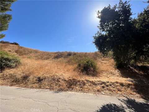 32700050 Kenwood Avenue, Castaic, CA 91384