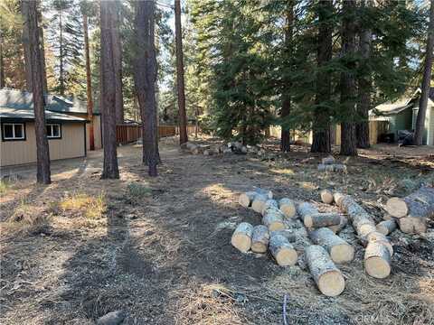 1124 Tata Lane, South Lake Tahoe, CA 96150