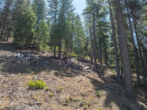 7343 Yosemite Park Way, Yosemite, CA 95389