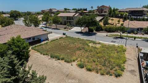 679 Red Cloud Road, Paso Robles, CA 93446