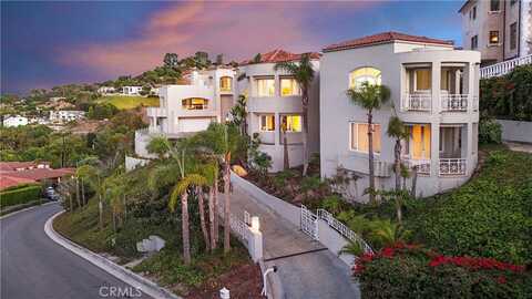 702 Via La Cuesta, Palos Verdes Estates, CA 90274