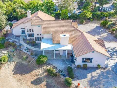 1692 Dewitt Estates Road, Alpine, CA 91901