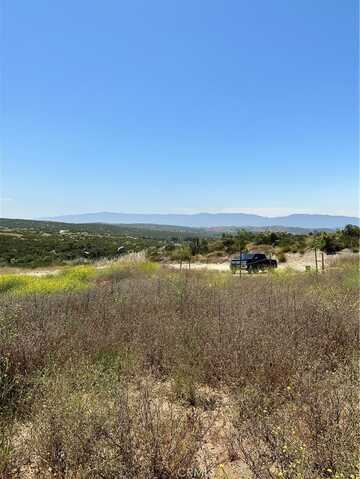 69 Rocky Knoll Road, Hemet, CA 92544