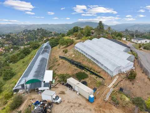 803 Quail Hill Road, Fallbrook, CA 92028