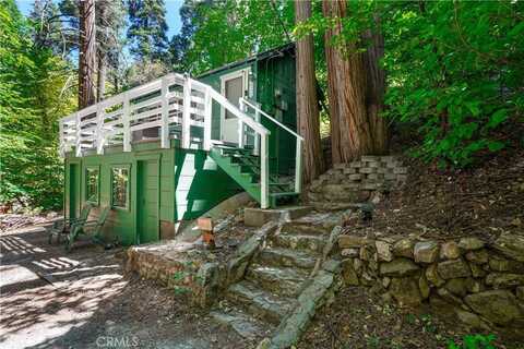 825 Cottage Grove Road, Lake Arrowhead, CA 92352