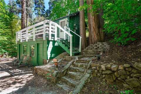 825 Cottage Grove Road, Lake Arrowhead, CA 92352