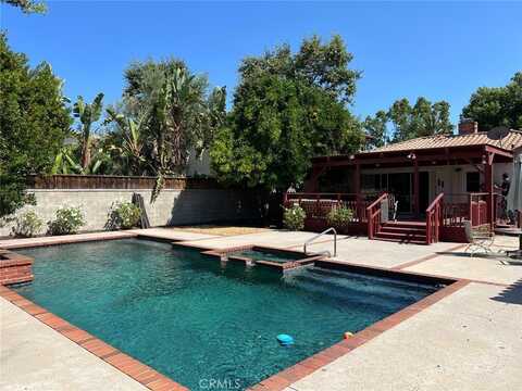 12635 Sarah Street, Studio City, CA 91604