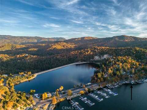 173 S602-B, Lake Arrowhead, CA 92352