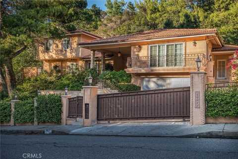 16677 Calneva Drive, Encino, CA 91436