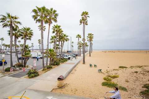 418 E Oceanfront, Newport Beach, CA 92661