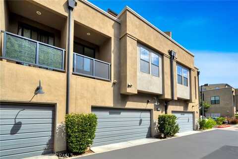 563 W Maple Avenue, Orange, CA 92868