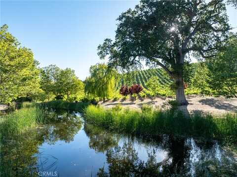 9480 Chimney Rock Road, Paso Robles, CA 93446