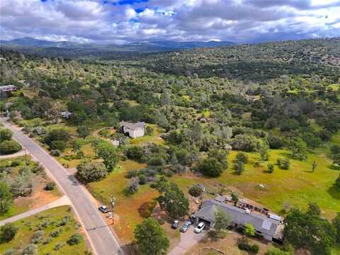 30545 N Dome Drive, Coarsegold, CA 93614