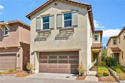 17325 Via Alto, Lake Balboa, CA 91406