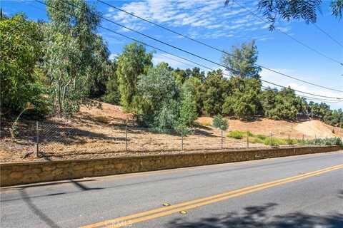 1702 Dwight Street, Redlands, CA 92373