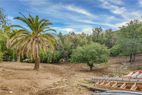 8455 McGroarty Street, Sunland, CA 91040